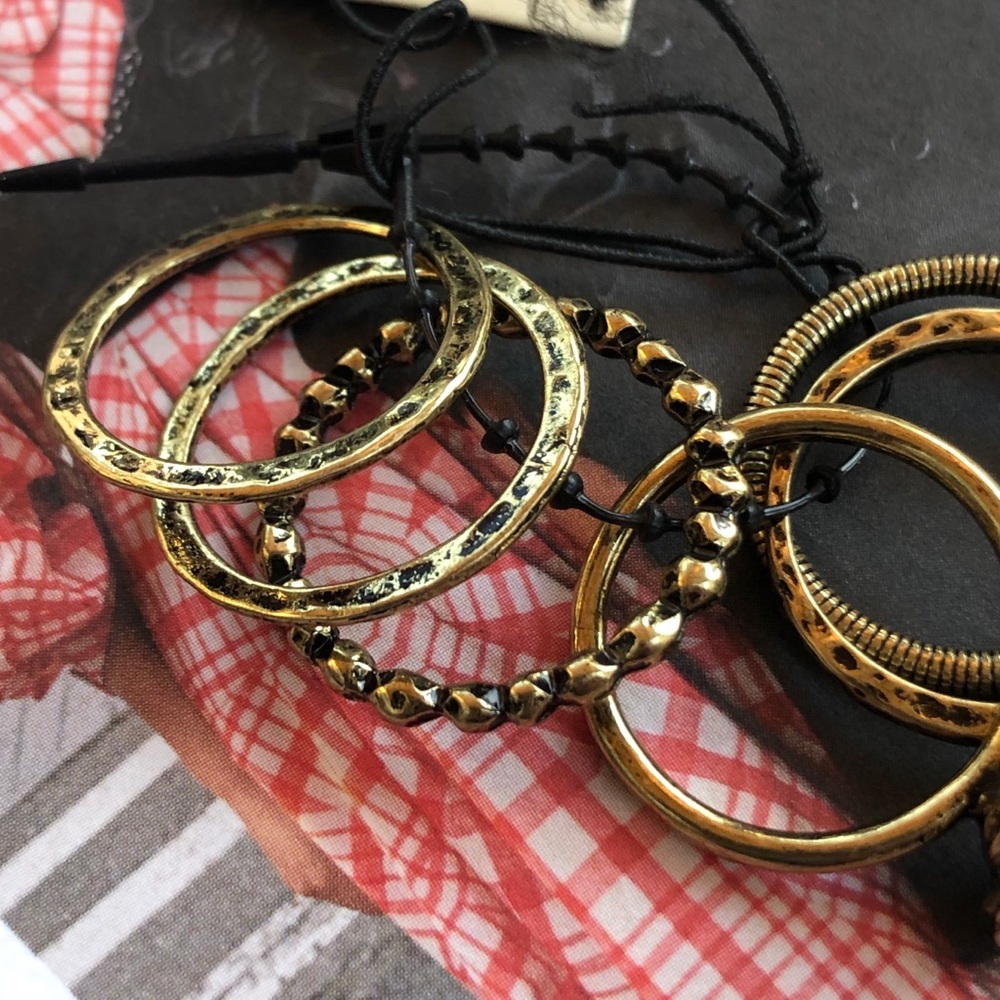 New✨ - Midi Ring Stack - Picture 4 of 10